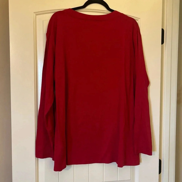 Loanna Red Long Sleeve VNeck Shirt. NWT - Picture 2 of 7